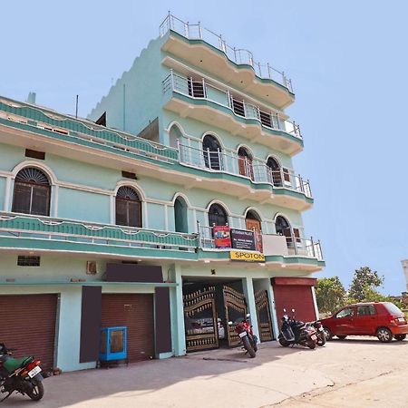 Spot On 37040 Hotel Ayushman Palace Bilāspur Exteriér fotografie